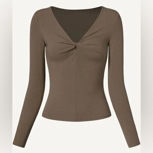 Merino Wool Blend Front Twist Long Sleeves Top